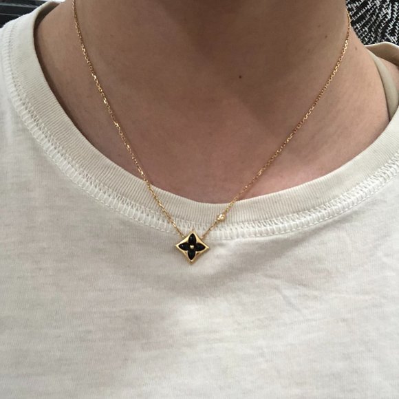 Color Blossom Bb Star Pendant, Yellow Gold, Onyx And Diamond - Picture 8 of 8